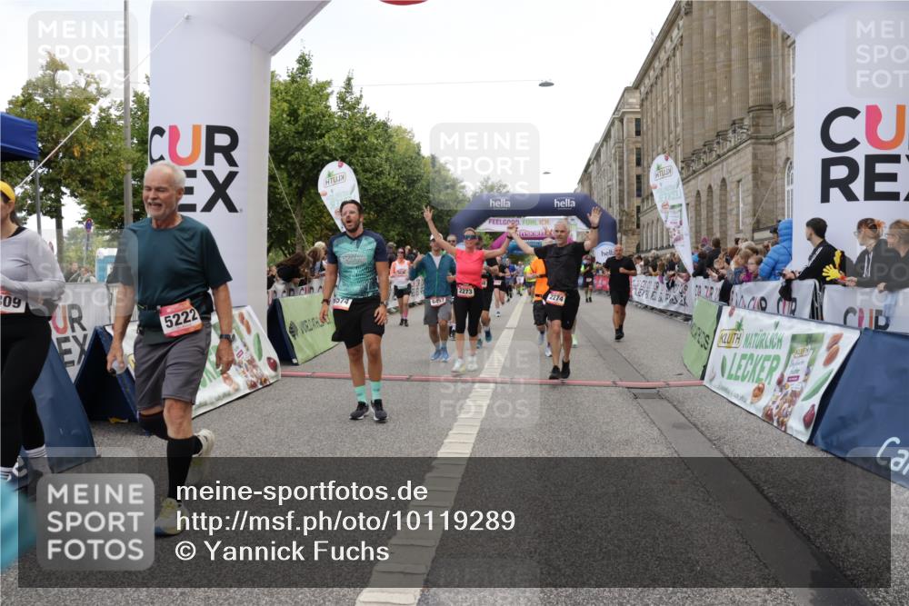 06.09.2026 - CURREX Alsterlauf Yannick Fuchs http://msf.ph/oto/10119289 06.09.2026 10:00:21 Ziel 2089, 2273, 2274, 2505, 2856, 2940, 3006, 3506, 3507, 3567, 3574, 3897, 4296, 4578, 5005, 5222, 5536, 5622, 6112, 6241, 6258, 6291, 6457, 8212 meine-sportfotos.de