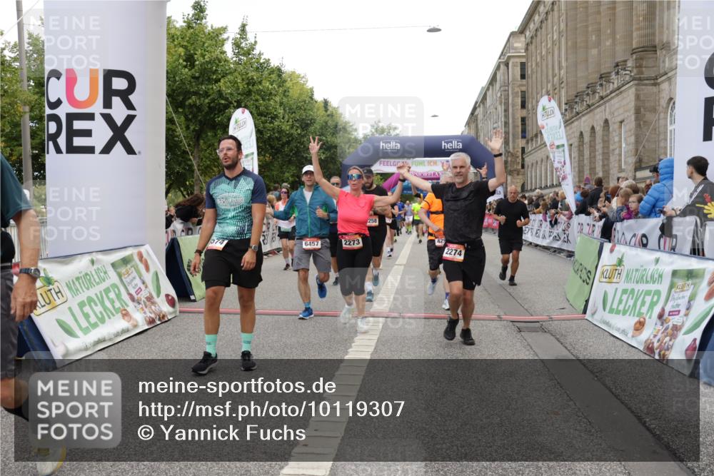 06.09.2026 - CURREX Alsterlauf Yannick Fuchs http://msf.ph/oto/10119307 06.09.2026 10:00:22 Ziel 2089, 2273, 2274, 2505, 2856, 2940, 3506, 3507, 3567, 3574, 3897, 4296, 4524, 4578, 5005, 5222, 5536, 5622, 6112, 6241, 6258, 6291, 6457, 8212 meine-sportfotos.de