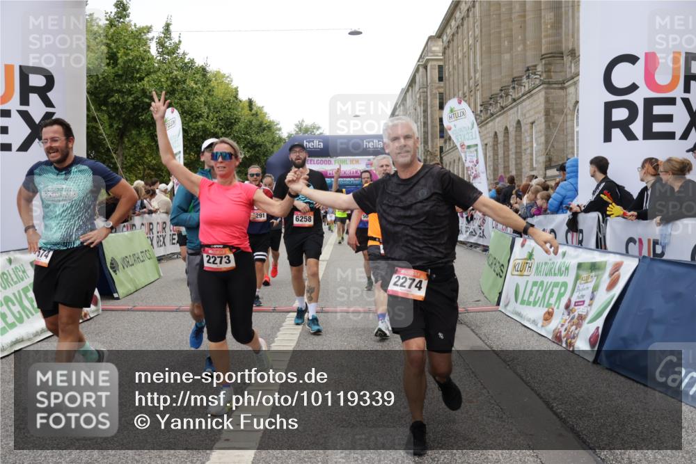 06.09.2026 - CURREX Alsterlauf Yannick Fuchs http://msf.ph/oto/10119339 06.09.2026 10:00:23 Ziel 2089, 2273, 2274, 2505, 2671, 2856, 2940, 3506, 3507, 3567, 3574, 4296, 4524, 4578, 5005, 5222, 5536, 5622, 6112, 6258, 6291, 6457 meine-sportfotos.de