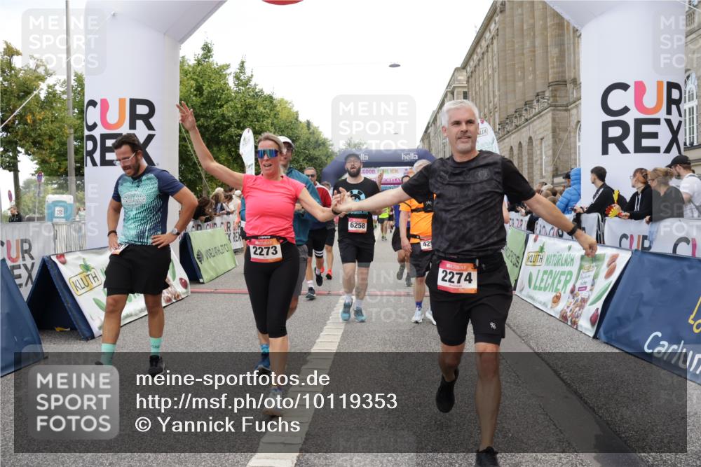 06.09.2026 - CURREX Alsterlauf Yannick Fuchs http://msf.ph/oto/10119353 06.09.2026 10:00:23 Ziel 2089, 2273, 2274, 2505, 2671, 2856, 2940, 3506, 3507, 3567, 3574, 4296, 4524, 4578, 5005, 5222, 5536, 5622, 6112, 6258, 6291, 6457 meine-sportfotos.de