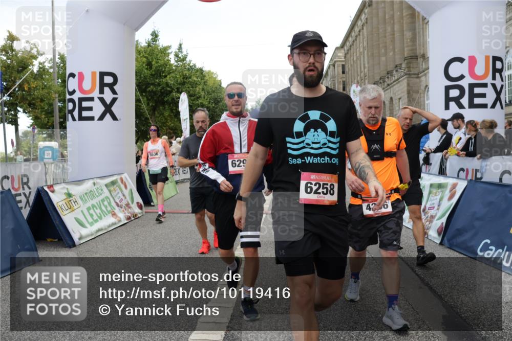 06.09.2026 - CURREX Alsterlauf Yannick Fuchs http://msf.ph/oto/10119416 06.09.2026 10:00:25 Ziel 2089, 2257, 2273, 2274, 2505, 2671, 2856, 3574, 4296, 4461, 4524, 4578, 5005, 5222, 5536, 5622, 6112, 6258, 6291, 6457, 8008 meine-sportfotos.de