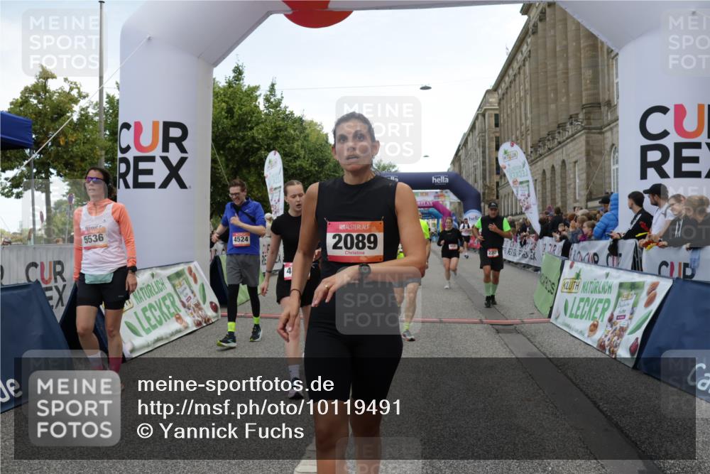 06.09.2026 - CURREX Alsterlauf Yannick Fuchs http://msf.ph/oto/10119491 06.09.2026 10:00:28 Ziel 2089, 2124, 2257, 2273, 2274, 2505, 2545, 2671, 2721, 2856, 4296, 4461, 4468, 4524, 4578, 5005, 5536, 6258, 6291, 6457, 8008, 8318 meine-sportfotos.de