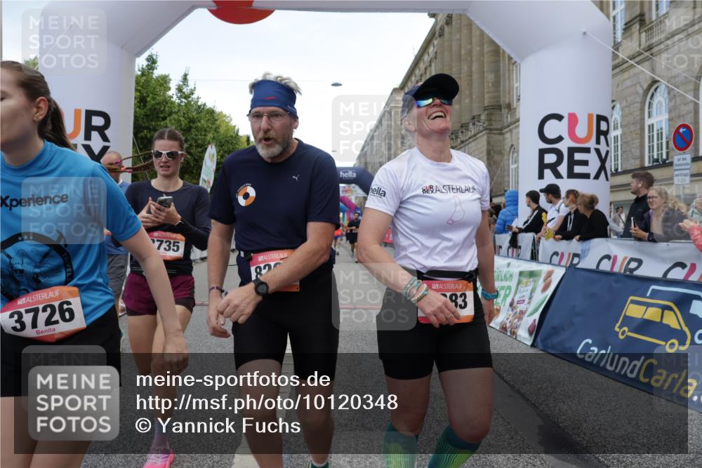 06.09.2026 - CURREX Alsterlauf Yannick Fuchs http://msf.ph/oto/10120348 06.09.2026 10:00:58 Ziel 2251, 2895, 3274, 3634, 3635, 3726, 3727, 3735, 4414, 4914, 5077, 5145, 5387, 5460, 6283, 6356, 8207 meine-sportfotos.de