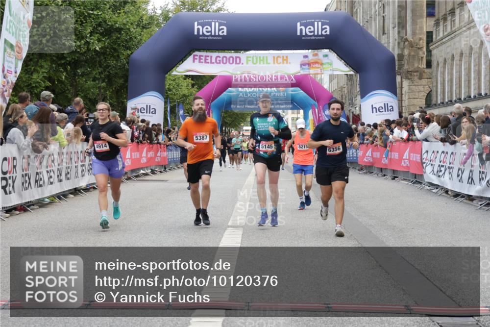 06.09.2026 - CURREX Alsterlauf Yannick Fuchs http://msf.ph/oto/10120376 06.09.2026 10:00:59 Ziel 2251, 2895, 3634, 3635, 3726, 3727, 3735, 4414, 4914, 5145, 5387, 5460, 6283, 6356, 8207 meine-sportfotos.de