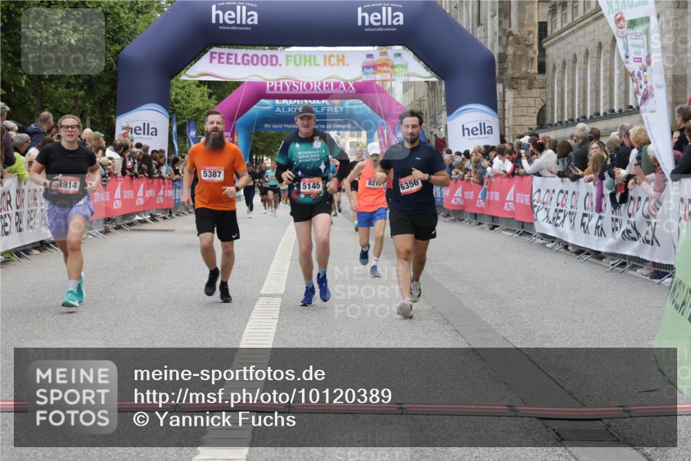 06.09.2026 - CURREX Alsterlauf Yannick Fuchs http://msf.ph/oto/10120389 06.09.2026 10:01:00 Ziel 2251, 3634, 3635, 3726, 3727, 3735, 4414, 4914, 5145, 5387, 5460, 6283, 6353, 6356, 8207, 8215 meine-sportfotos.de
