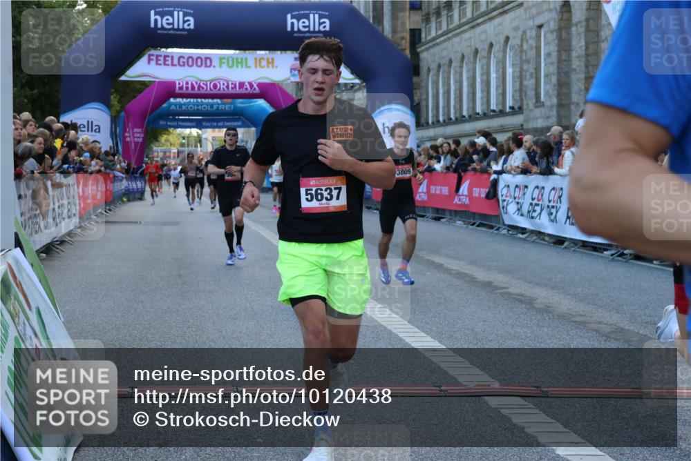 06.09.2026 - CURREX Alsterlauf Strokosch-Dieckow http://msf.ph/oto/10120438 06.09.2026 09:37:30 Ziel 2391, 3040, 3809, 5637, 6057, 6226, 6238 meine-sportfotos.de