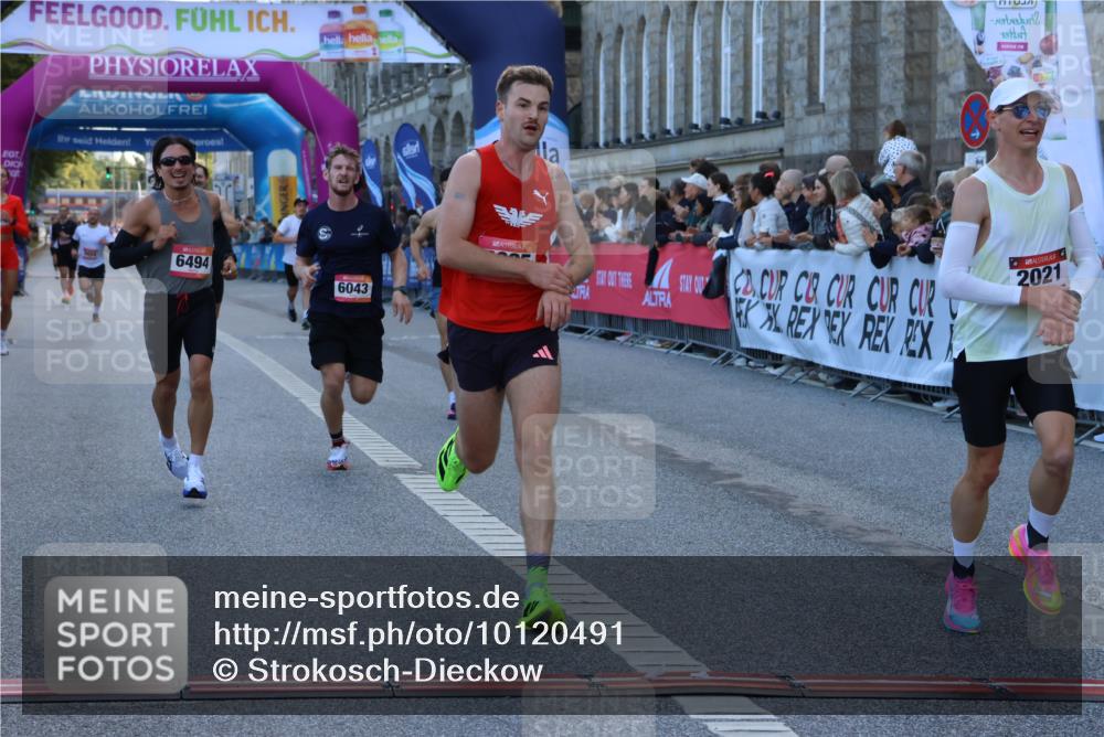 06.09.2026 - CURREX Alsterlauf Strokosch-Dieckow http://msf.ph/oto/10120491 06.09.2026 09:37:36 Ziel 2021, 2391, 3040, 3809, 4625, 5374, 5637, 5641, 6043, 6238, 6494, 8084 meine-sportfotos.de