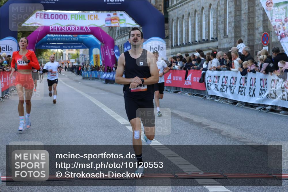 06.09.2026 - CURREX Alsterlauf Strokosch-Dieckow http://msf.ph/oto/10120553 06.09.2026 09:37:40 Ziel 2021, 4201, 4625, 5024, 5374, 5641, 6043, 6494, 8084 meine-sportfotos.de