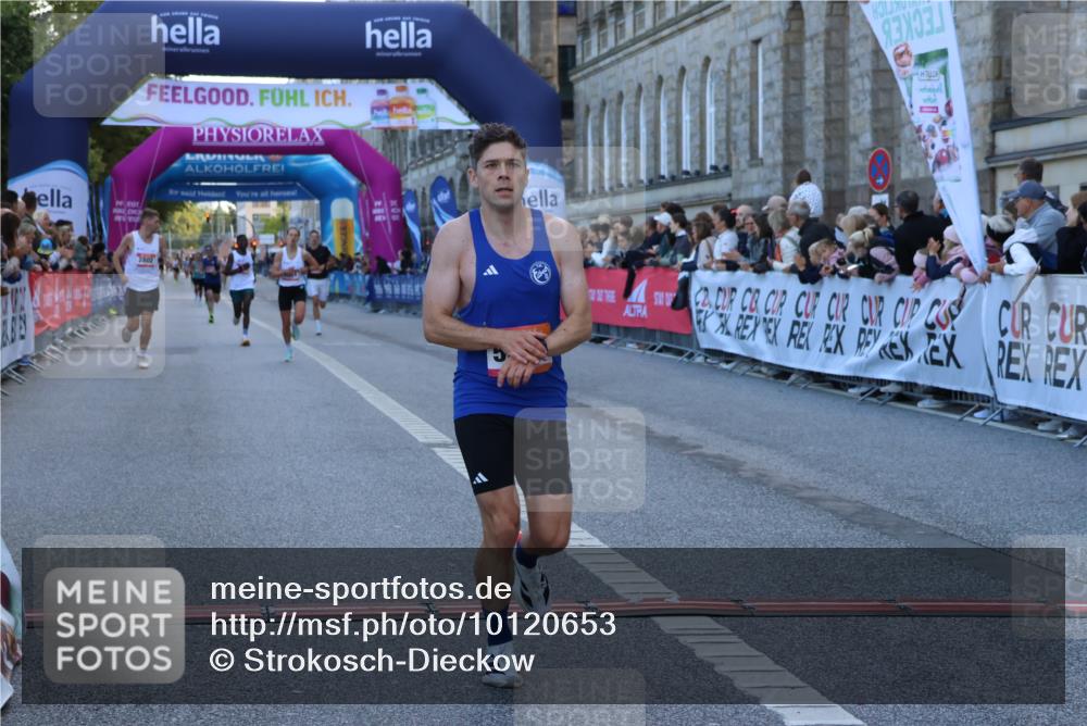 06.09.2026 - CURREX Alsterlauf Strokosch-Dieckow http://msf.ph/oto/10120653 06.09.2026 09:37:50 Ziel 2802, 5024, 5441, 5671, 6001 meine-sportfotos.de