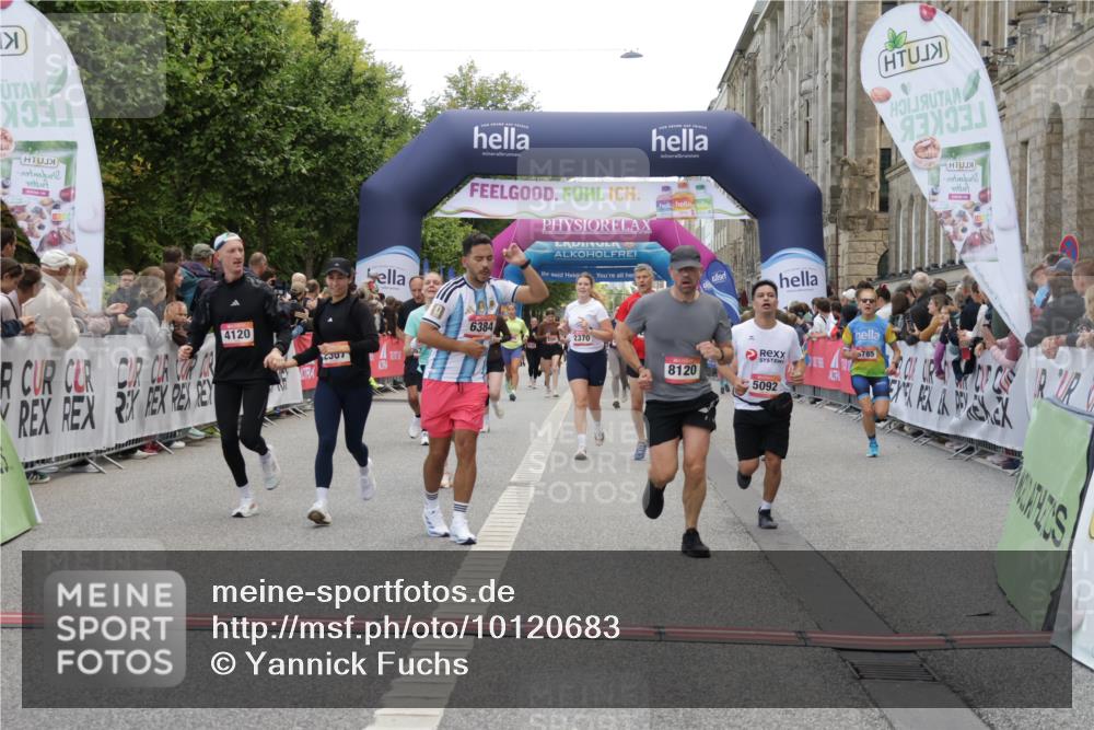 06.09.2026 - CURREX Alsterlauf Yannick Fuchs http://msf.ph/oto/10120683 06.09.2026 10:01:11 Ziel 2307, 2369, 2370, 2478, 2882, 3312, 3941, 4120, 4418, 4533, 4628, 5092, 5317, 5785, 6231, 6250, 6353, 6384, 6386, 8120, 8215 meine-sportfotos.de