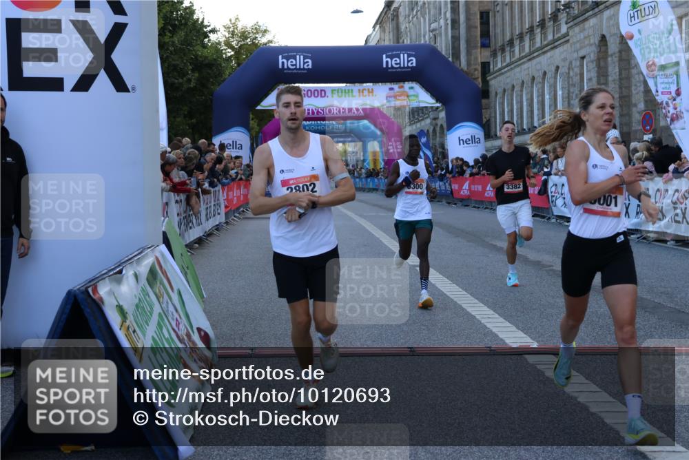 06.09.2026 - CURREX Alsterlauf Strokosch-Dieckow http://msf.ph/oto/10120693 06.09.2026 09:37:56 Ziel 2802, 3382, 5671, 6001, 6300, 8011 meine-sportfotos.de