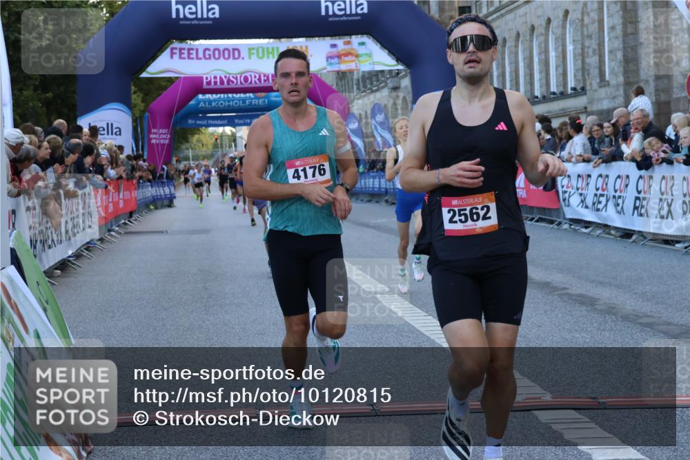 06.09.2026 - CURREX Alsterlauf Strokosch-Dieckow http://msf.ph/oto/10120815 06.09.2026 09:38:06 Ziel 2562, 3866, 4176, 5658, 5901, 6003, 8011 meine-sportfotos.de