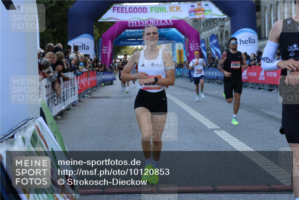 06.09.2026 - CURREX Alsterlauf Strokosch-Dieckow http://msf.ph/oto/10120853 06.09.2026 09:38:18 Ziel 2378, 3866, 4160, 4432, 4983, 5513, 6133, 6309, 8024 meine-sportfotos.de