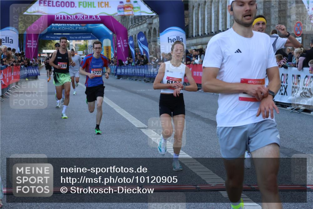 06.09.2026 - CURREX Alsterlauf Strokosch-Dieckow http://msf.ph/oto/10120905 06.09.2026 09:38:23 Ziel 2378, 4160, 4614, 4983, 5513, 5687, 5727, 6101, 6133, 6309, 8024 meine-sportfotos.de