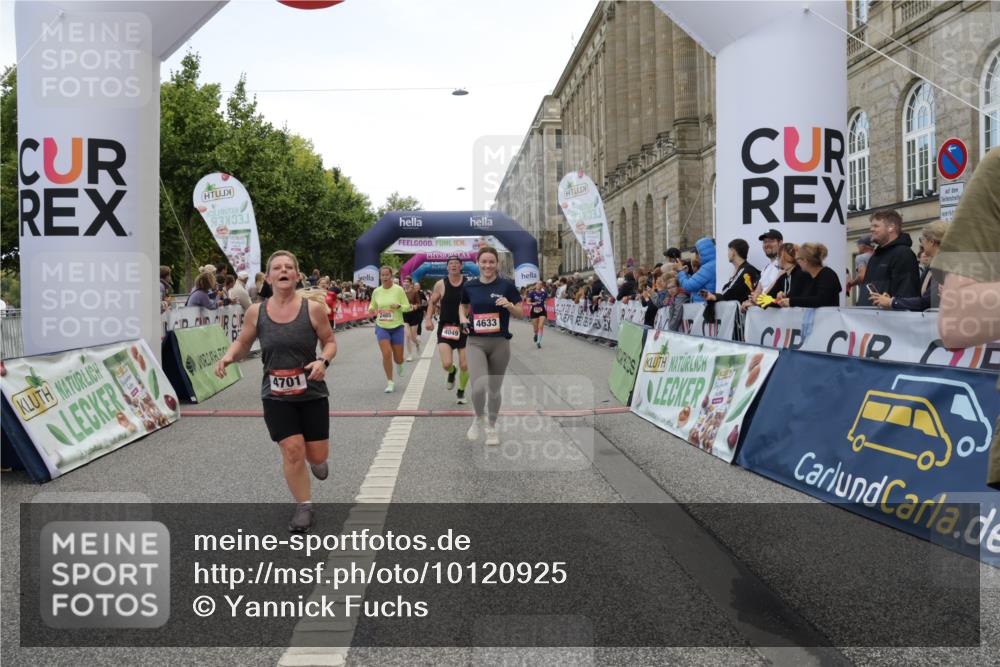 06.09.2026 - CURREX Alsterlauf Yannick Fuchs http://msf.ph/oto/10120925 06.09.2026 10:01:18 Ziel 2307, 2369, 2370, 2400, 2478, 2485, 3401, 3730, 3740, 4049, 4055, 4120, 4429, 4633, 4701, 5092, 5317, 5745, 5785, 6145, 6231, 6384, 6386, 6445, 8120 meine-sportfotos.de