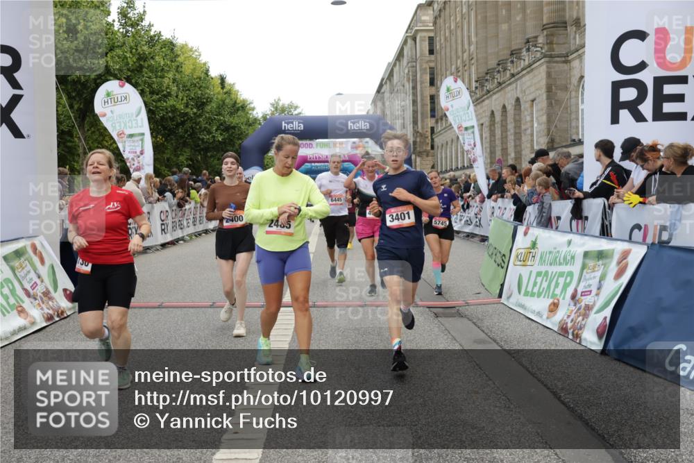 06.09.2026 - CURREX Alsterlauf Yannick Fuchs http://msf.ph/oto/10120997 06.09.2026 10:01:21 Ziel 2369, 2370, 2400, 2478, 2485, 3195, 3280, 3401, 3730, 3740, 4049, 4055, 4429, 4633, 4701, 5317, 5424, 5598, 5745, 5785, 6027, 6033, 6145, 6231, 6386, 6445 meine-sportfotos.de