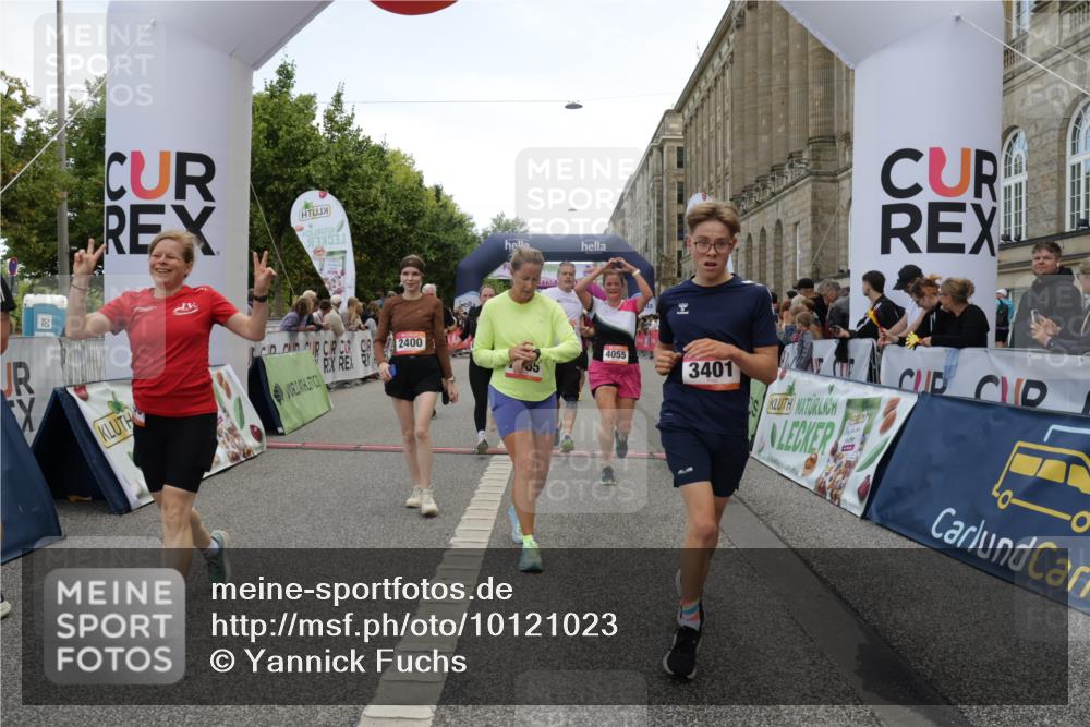 06.09.2026 - CURREX Alsterlauf Yannick Fuchs http://msf.ph/oto/10121023 06.09.2026 10:01:22 Ziel 2369, 2370, 2400, 2478, 2485, 3195, 3280, 3401, 3730, 3740, 4049, 4055, 4429, 4633, 4701, 5139, 5424, 5598, 5745, 6027, 6033, 6145, 6231, 6386, 6445 meine-sportfotos.de