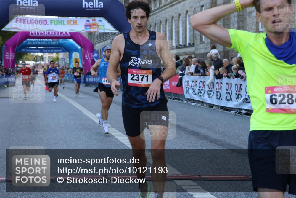 06.09.2026 - CURREX Alsterlauf Strokosch-Dieckow http://msf.ph/oto/10121193 06.09.2026 09:38:53 Ziel 2371, 2784, 5333, 5469, 5692, 5739, 5971, 6284, 6370, 8010, 8199 meine-sportfotos.de