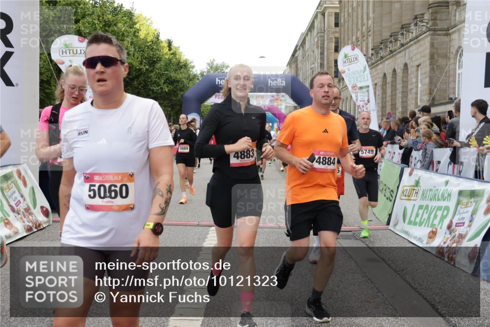 06.09.2026 - CURREX Alsterlauf Yannick Fuchs http://msf.ph/oto/10121323 06.09.2026 10:01:34 Ziel 2249, 2492, 2496, 2733, 3518, 3544, 4073, 4259, 4580, 4638, 4883, 4884, 4921, 5012, 5060, 5139, 5192, 5237, 5523, 5669, 5749, 5793, 5856, 6018, 6114, 8062 meine-sportfotos.de