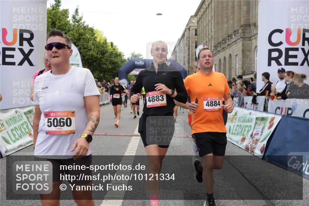 06.09.2026 - CURREX Alsterlauf Yannick Fuchs http://msf.ph/oto/10121334 06.09.2026 10:01:34 Ziel 2249, 2492, 2496, 2733, 3518, 3544, 4073, 4259, 4580, 4638, 4883, 4884, 4921, 5012, 5060, 5139, 5192, 5237, 5523, 5669, 5749, 5793, 5856, 6018, 6114, 8062 meine-sportfotos.de