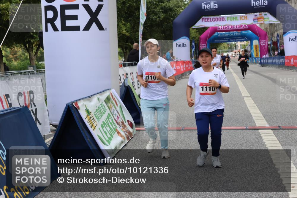 06.09.2026 - CURREX Alsterlauf Strokosch-Dieckow http://msf.ph/oto/10121336 06.09.2026 12:04:43 Ziel 1109, 1110, 8090 meine-sportfotos.de