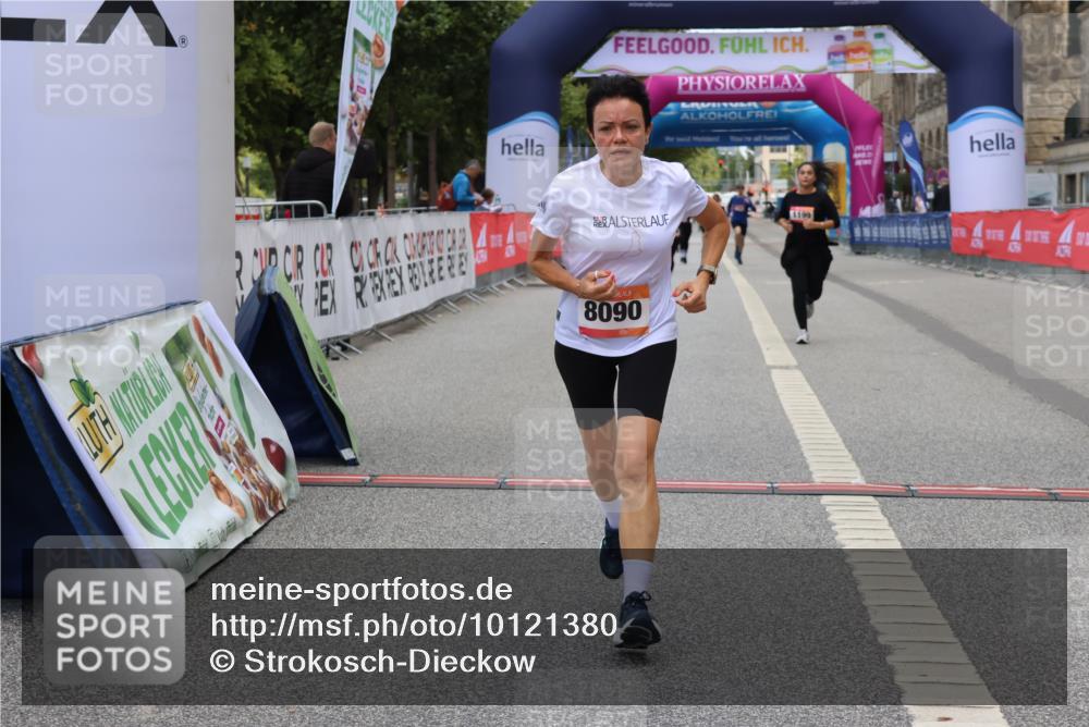 06.09.2026 - CURREX Alsterlauf Strokosch-Dieckow http://msf.ph/oto/10121380 06.09.2026 12:04:46 Ziel 1109, 1110, 1199, 8090 meine-sportfotos.de