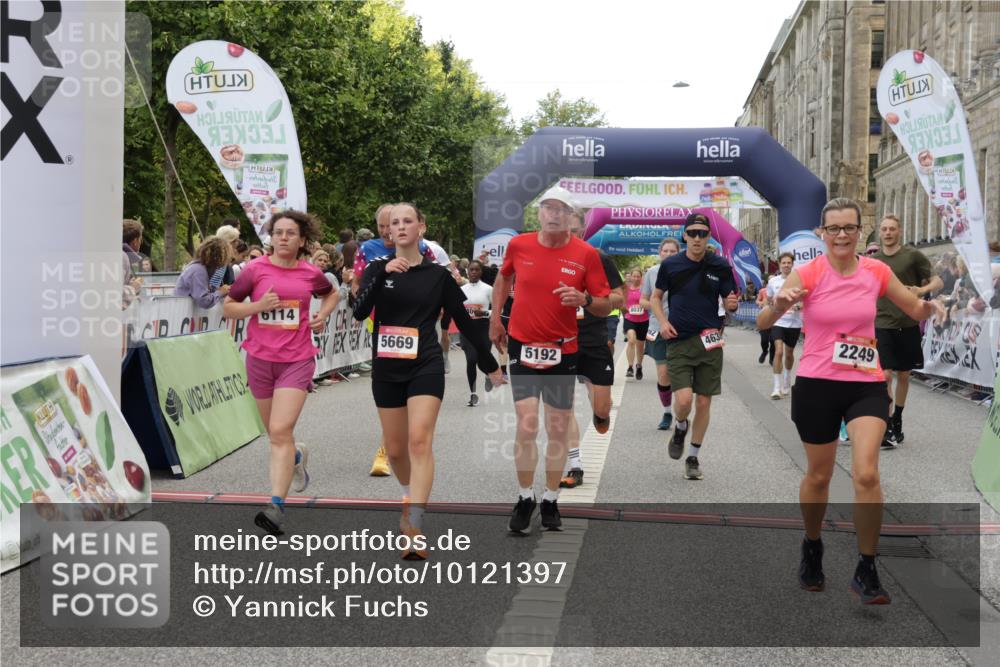 06.09.2026 - CURREX Alsterlauf Yannick Fuchs http://msf.ph/oto/10121397 06.09.2026 10:01:36 Ziel 2249, 2492, 2496, 2733, 3518, 3544, 4073, 4121, 4259, 4551, 4552, 4580, 4638, 4883, 4884, 4921, 5012, 5060, 5192, 5237, 5669, 5749, 5793, 5856, 5918, 5976, 6018, 6114, 8037, 8038, 8062 meine-sportfotos.de