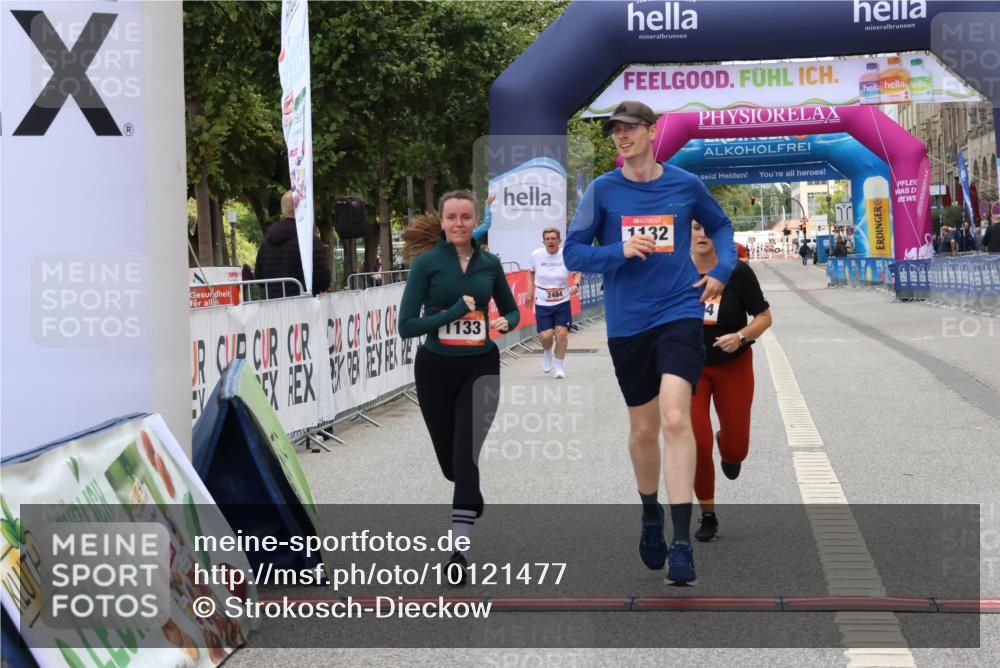 06.09.2026 - CURREX Alsterlauf Strokosch-Dieckow http://msf.ph/oto/10121477 06.09.2026 12:04:58 Ziel 1036, 1084 meine-sportfotos.de
