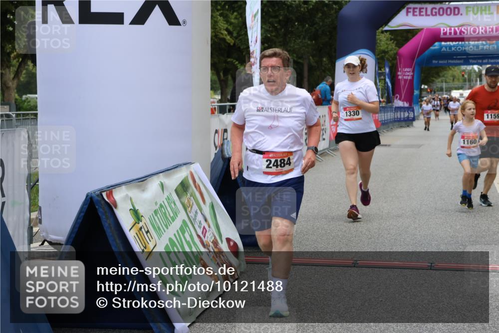 06.09.2026 - CURREX Alsterlauf Strokosch-Dieckow http://msf.ph/oto/10121488 06.09.2026 12:05:06 Ziel 1084, 1159, 1160, 1330, 2484 meine-sportfotos.de