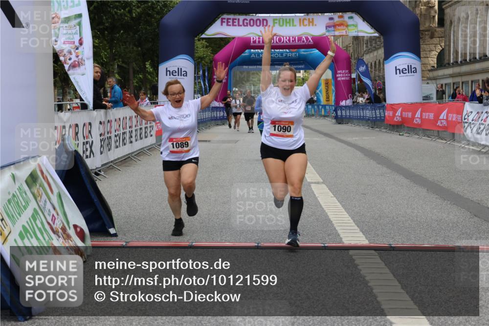 06.09.2026 - CURREX Alsterlauf Strokosch-Dieckow http://msf.ph/oto/10121599 06.09.2026 12:05:22 Ziel 1089, 1090, 1347 meine-sportfotos.de