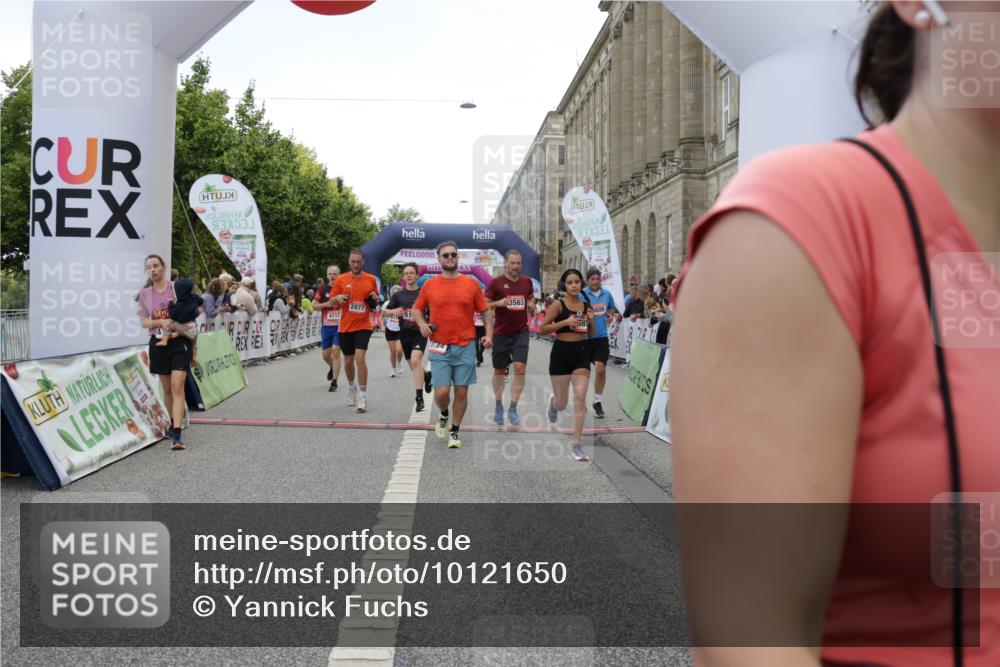 06.09.2026 - CURREX Alsterlauf Yannick Fuchs http://msf.ph/oto/10121650 06.09.2026 10:01:46 Ziel 2385, 2977, 3115, 3448, 3563, 4067, 4073, 4117, 4121, 4162, 4551, 4552, 4608, 4921, 5106, 5186, 5380, 5388, 5429, 5679, 5734, 5918, 5976, 6171, 8037, 8038, 8122 meine-sportfotos.de