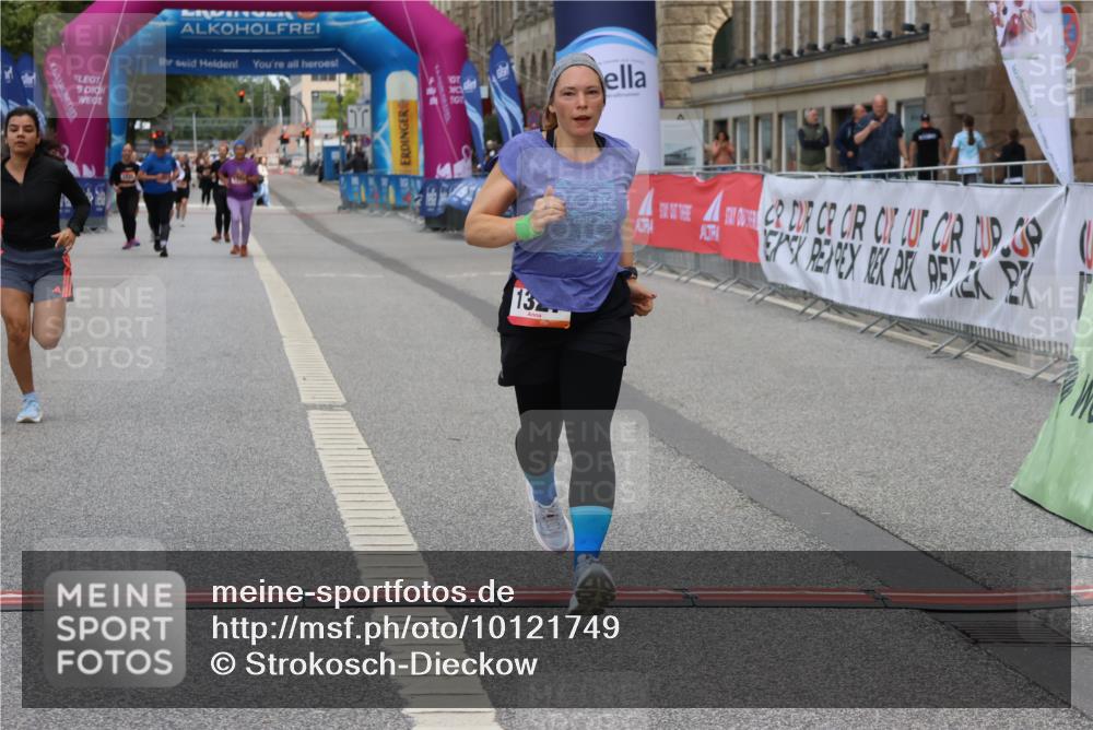 06.09.2026 - CURREX Alsterlauf Strokosch-Dieckow http://msf.ph/oto/10121749 06.09.2026 12:05:43 Ziel 1131, 1182, 1240, 1304, 1327, 1340 meine-sportfotos.de