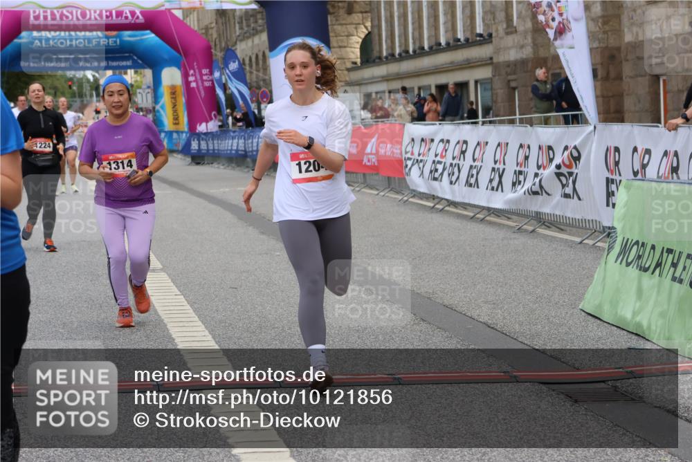 06.09.2026 - CURREX Alsterlauf Strokosch-Dieckow http://msf.ph/oto/10121856 06.09.2026 12:05:58 Ziel 1224, 1235, 1301, 1314 meine-sportfotos.de