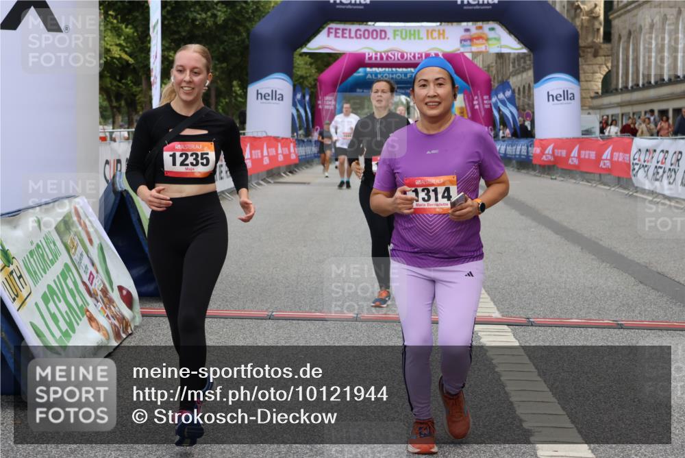 06.09.2026 - CURREX Alsterlauf Strokosch-Dieckow http://msf.ph/oto/10121944 06.09.2026 12:06:01 Ziel 1205, 1206, 1224, 1235, 1301, 1314 meine-sportfotos.de