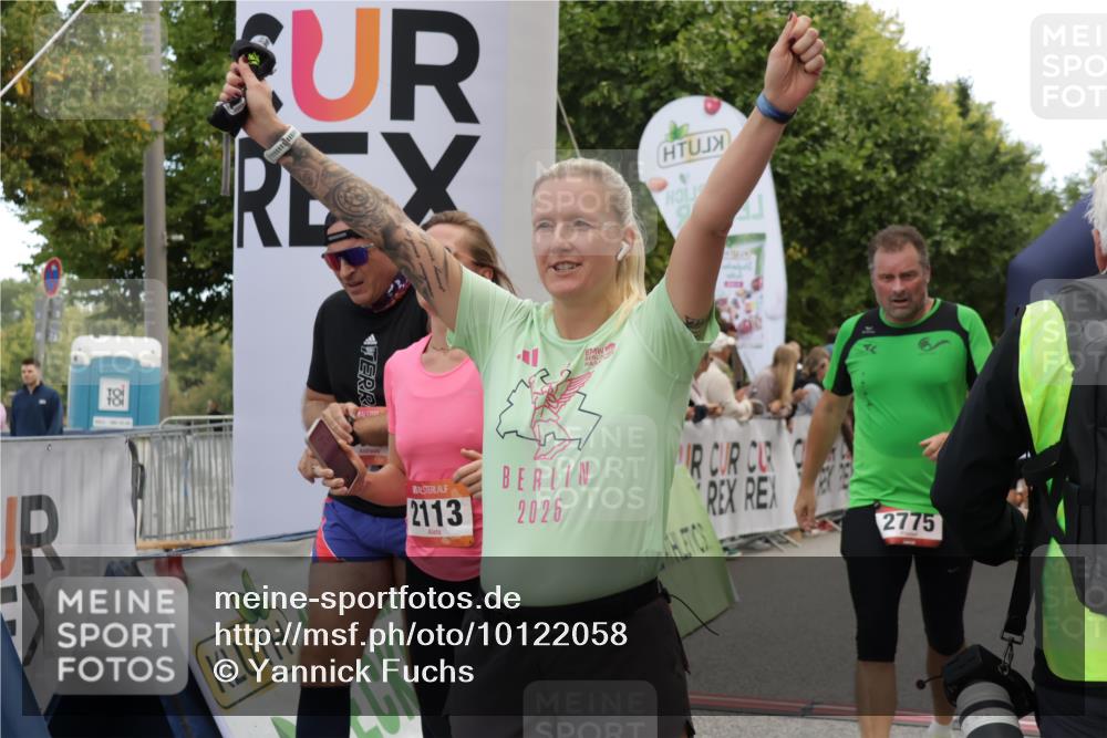 06.09.2026 - CURREX Alsterlauf Yannick Fuchs http://msf.ph/oto/10122058 06.09.2026 10:02:02 Ziel 2113, 2775, 3547, 3585, 3618, 3883, 4127, 5013, 5265, 5466, 5769, 5899, 6208, 8096 meine-sportfotos.de