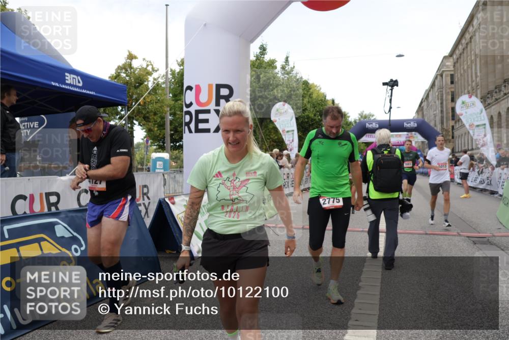 06.09.2026 - CURREX Alsterlauf Yannick Fuchs http://msf.ph/oto/10122100 06.09.2026 10:02:04 Ziel 2113, 2775, 3090, 3547, 3585, 3883, 4127, 4734, 5013, 5265, 5466, 5485, 5769, 6208, 8096 meine-sportfotos.de