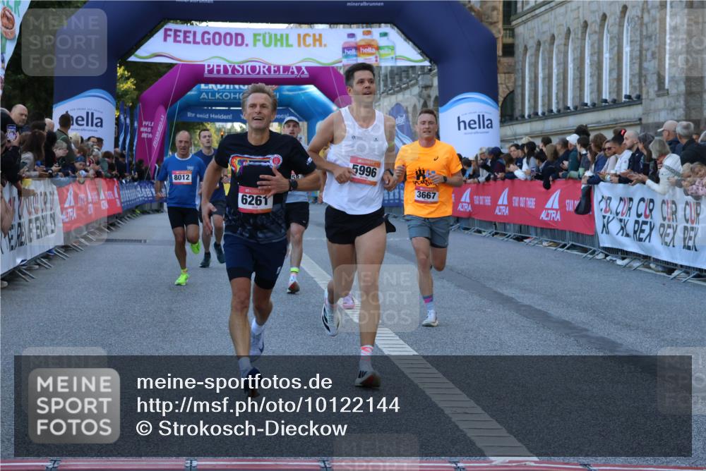 06.09.2026 - CURREX Alsterlauf Strokosch-Dieckow http://msf.ph/oto/10122144 06.09.2026 09:39:54 Ziel 2858, 3667, 3731, 3928, 3950, 4502, 5134, 5152, 5404, 5927, 5996, 6261, 8012, 8254 meine-sportfotos.de