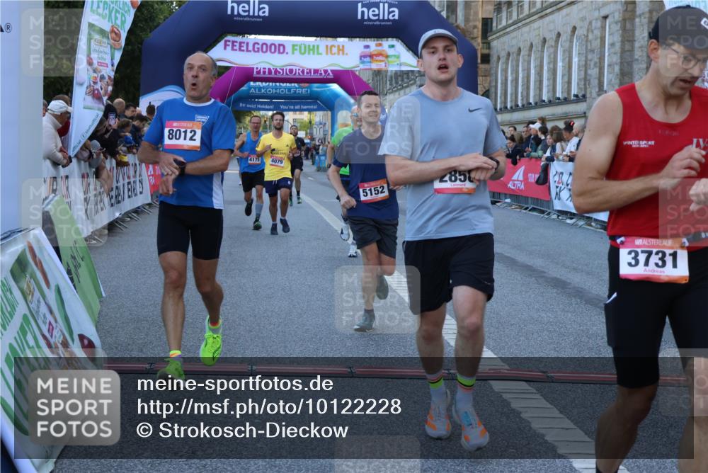 06.09.2026 - CURREX Alsterlauf Strokosch-Dieckow http://msf.ph/oto/10122228 06.09.2026 09:39:57 Ziel 2858, 3667, 3731, 3950, 4079, 4175, 4699, 5152, 5927, 5996, 6261, 8012 meine-sportfotos.de