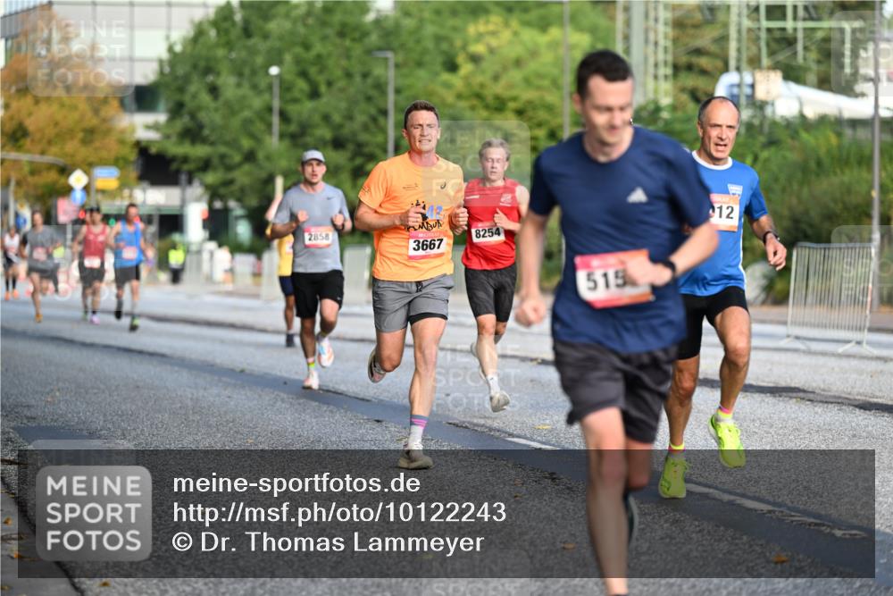 06.09.2026 - CURREX Alsterlauf Dr. Thomas Lammeyer http://msf.ph/oto/10122243 06.09.2026 09:37:19 Laufen 2858, 8254, 3667, 515, 12 meine-sportfotos.de