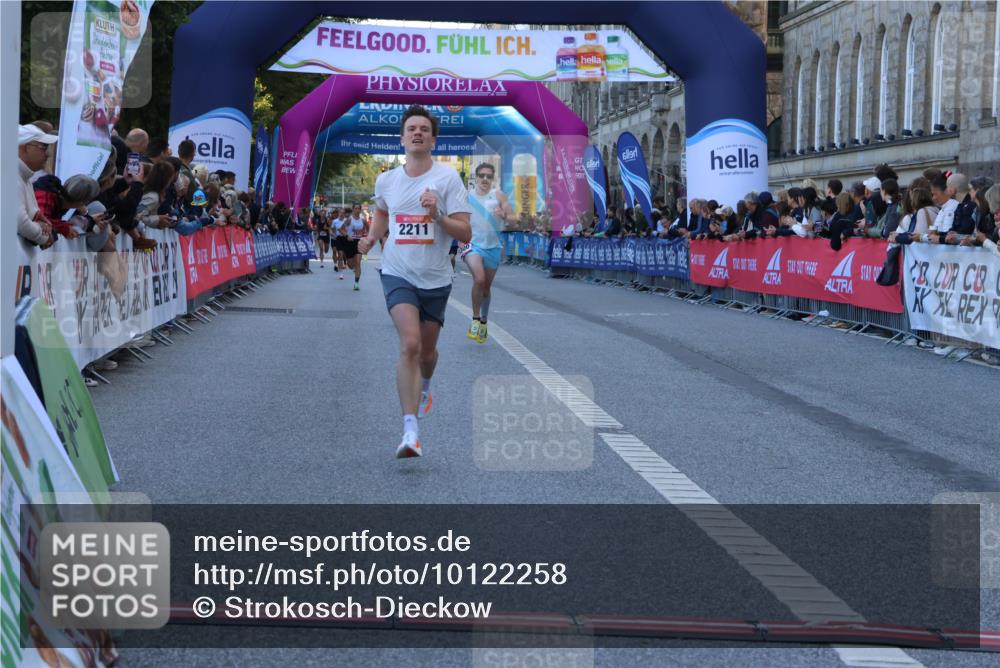 06.09.2026 - CURREX Alsterlauf Strokosch-Dieckow http://msf.ph/oto/10122258 06.09.2026 09:40:05 Ziel 2211, 3300, 3950, 4079, 4175, 4699, 5925 meine-sportfotos.de