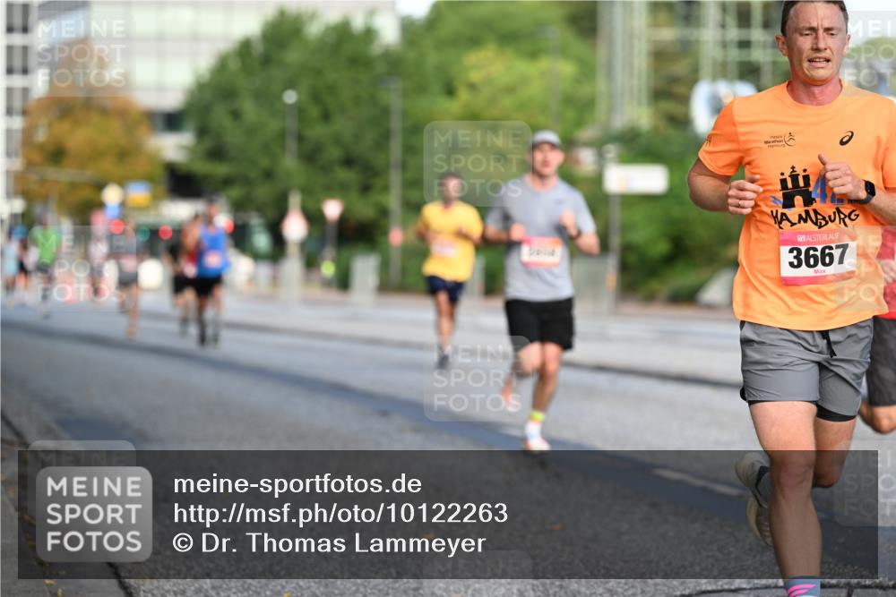 06.09.2026 - CURREX Alsterlauf Dr. Thomas Lammeyer http://msf.ph/oto/10122263 06.09.2026 09:37:21 Laufen 3667 meine-sportfotos.de