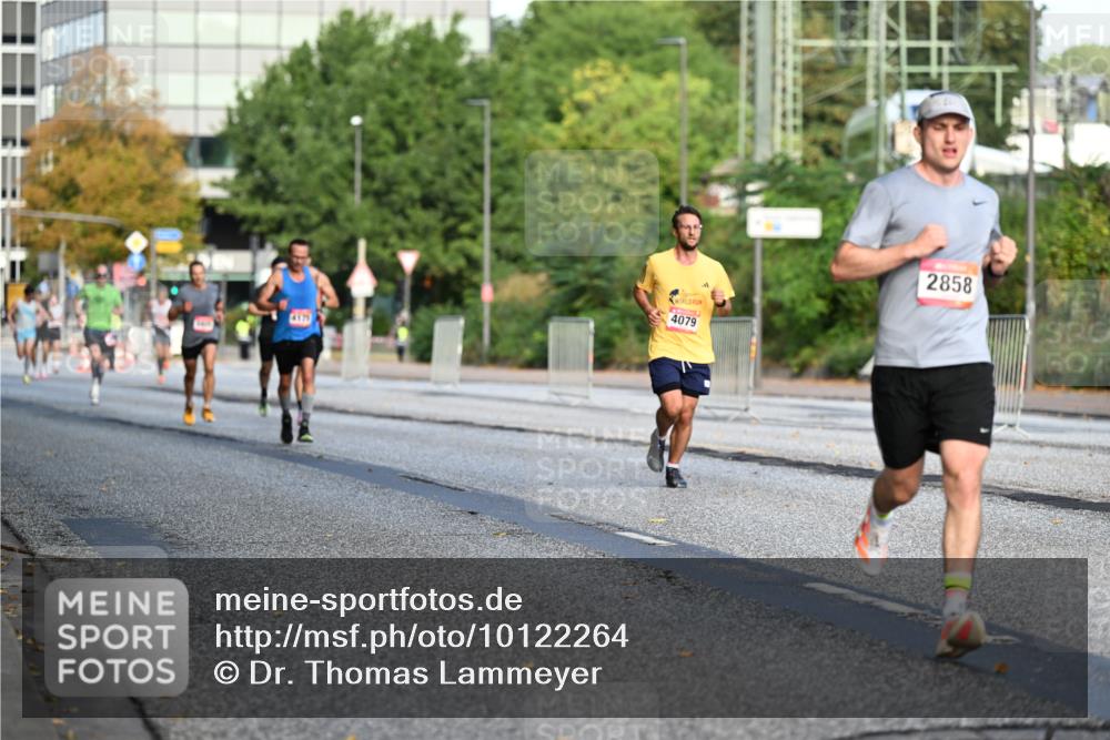 06.09.2026 - CURREX Alsterlauf Dr. Thomas Lammeyer http://msf.ph/oto/10122264 06.09.2026 09:37:22 Laufen 4171, 4079, 2858 meine-sportfotos.de
