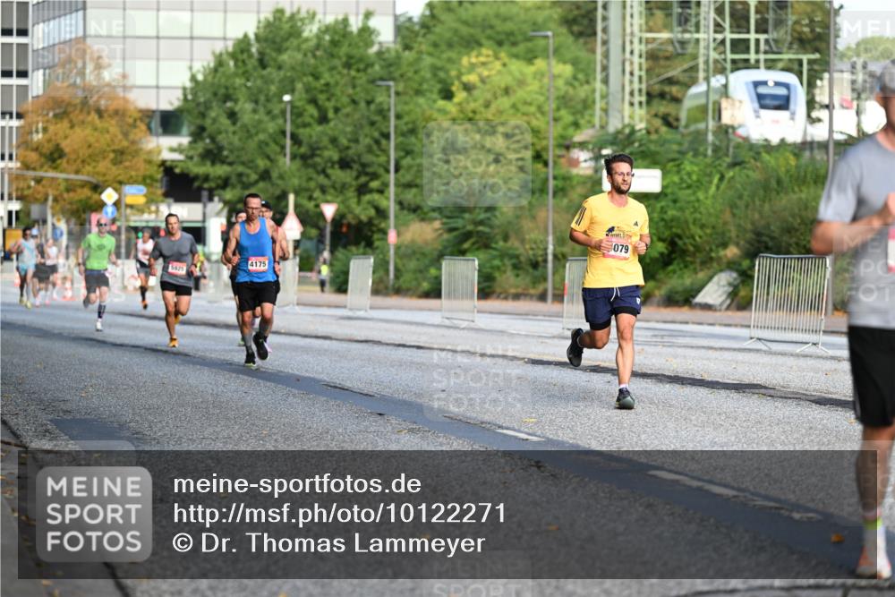 06.09.2026 - CURREX Alsterlauf Dr. Thomas Lammeyer http://msf.ph/oto/10122271 06.09.2026 09:37:23 Laufen 4175, 5925, 079 meine-sportfotos.de