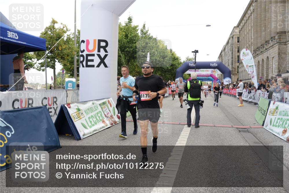 06.09.2026 - CURREX Alsterlauf Yannick Fuchs http://msf.ph/oto/10122275 06.09.2026 10:02:11 Ziel 2389, 2513, 2700, 3090, 3547, 3728, 3800, 3883, 4097, 4734, 5013, 5109, 5466, 5485, 5728, 6383, 8175 meine-sportfotos.de