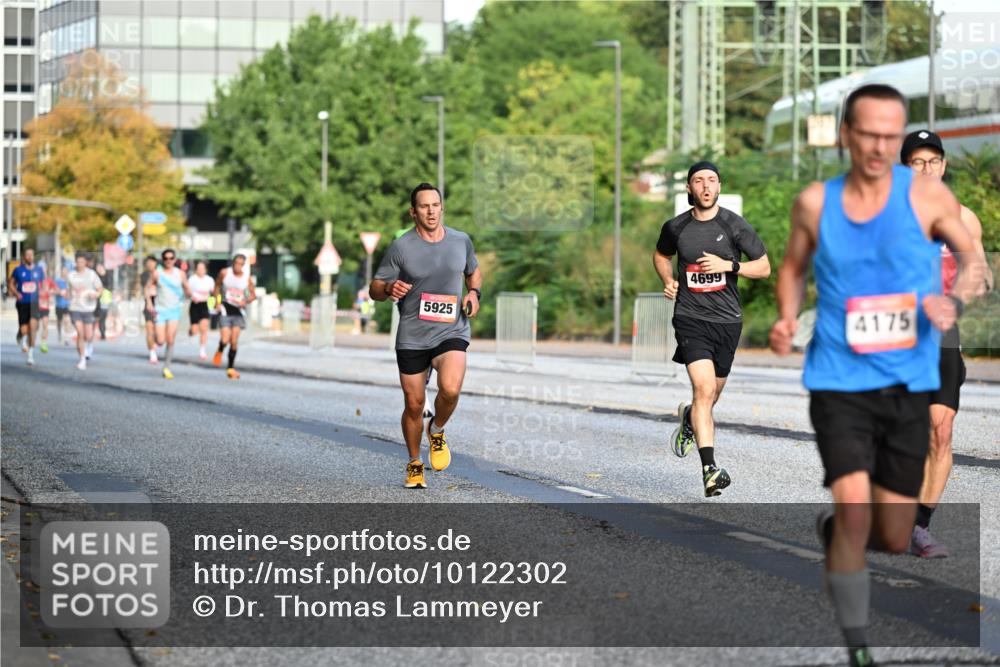06.09.2026 - CURREX Alsterlauf Dr. Thomas Lammeyer http://msf.ph/oto/10122302 06.09.2026 09:37:28 Laufen 5925, 4699, 4175 meine-sportfotos.de