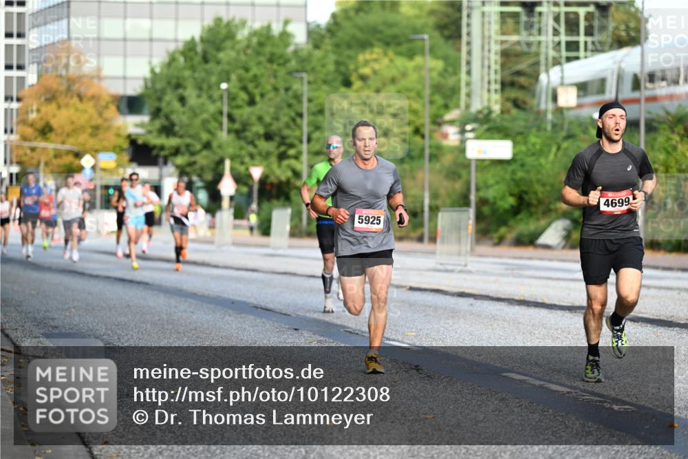 06.09.2026 - CURREX Alsterlauf Dr. Thomas Lammeyer http://msf.ph/oto/10122308 06.09.2026 09:37:29 Laufen 4699, 5925 meine-sportfotos.de