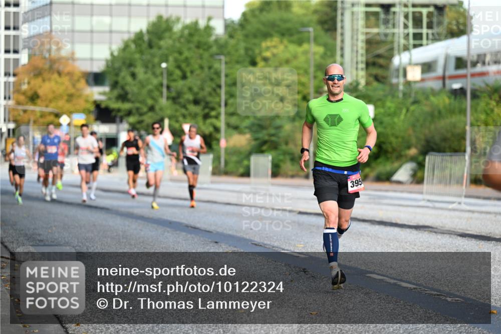 06.09.2026 - CURREX Alsterlauf Dr. Thomas Lammeyer http://msf.ph/oto/10122324 06.09.2026 09:37:32 Laufen 395 meine-sportfotos.de