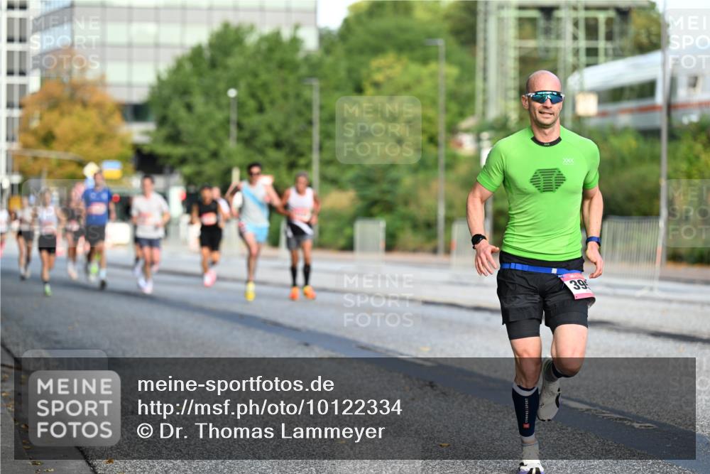06.09.2026 - CURREX Alsterlauf Dr. Thomas Lammeyer http://msf.ph/oto/10122334 06.09.2026 09:37:32 Laufen 39 meine-sportfotos.de