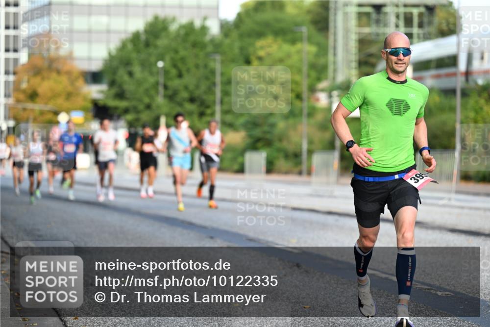 06.09.2026 - CURREX Alsterlauf Dr. Thomas Lammeyer http://msf.ph/oto/10122335 06.09.2026 09:37:33 Laufen 39 meine-sportfotos.de