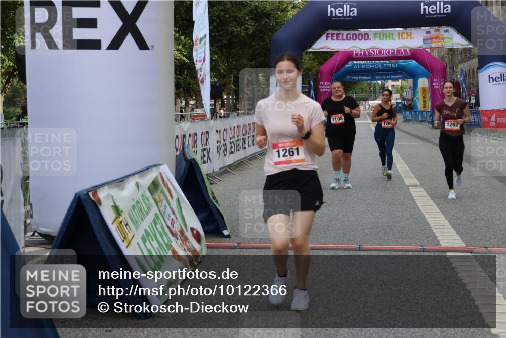 06.09.2026 - CURREX Alsterlauf Strokosch-Dieckow http://msf.ph/oto/10122366 06.09.2026 12:06:48 Ziel 1108, 1261, 1262 meine-sportfotos.de